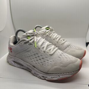 Under Armour Size 9.5 Hover Infinite 3 Running Shoes SNEAKERS 3025217-109 White